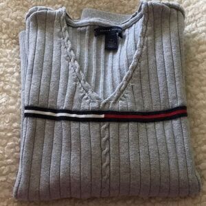 Gray ribbed knit sweater 102